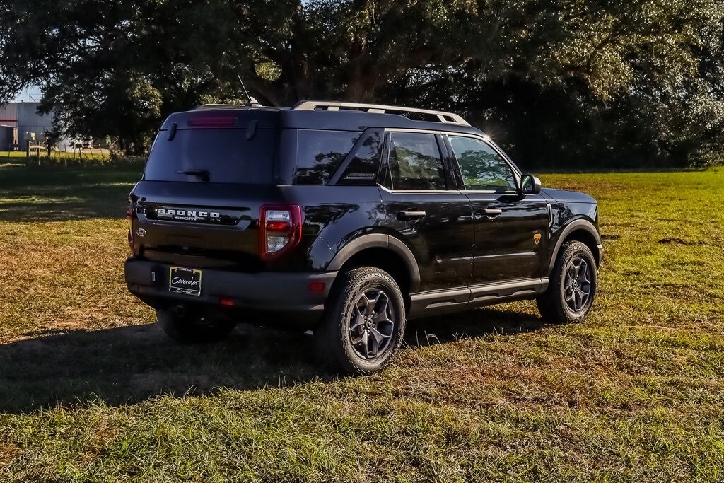 2024 Ford Bronco Sport Badlands photo 2