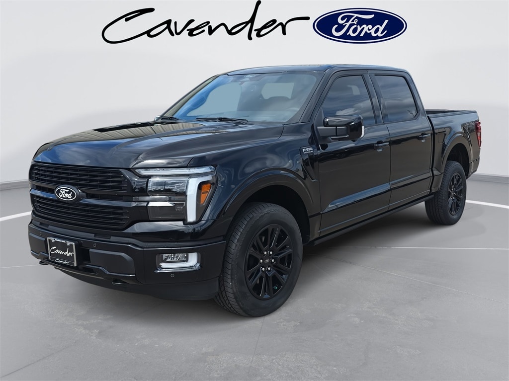 2025 Ford F-150 Platinum's photo