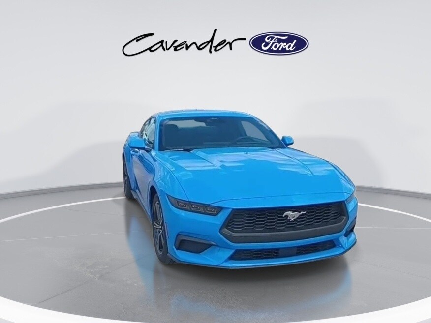 2025 Ford Mustang EcoBoost photo 2