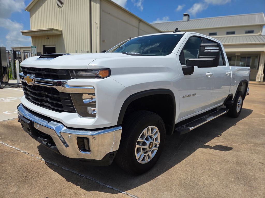 2025 Chevrolet Silverado 2500HD LT Crew Cab 4WD