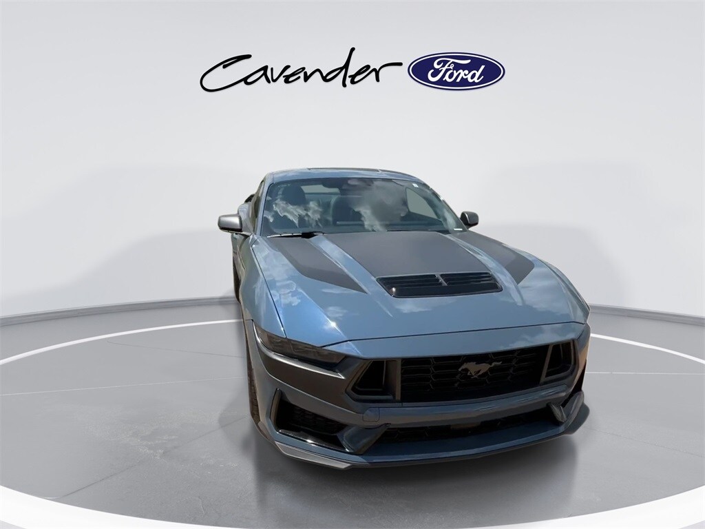 2024 Ford Mustang Dark Horse photo 3