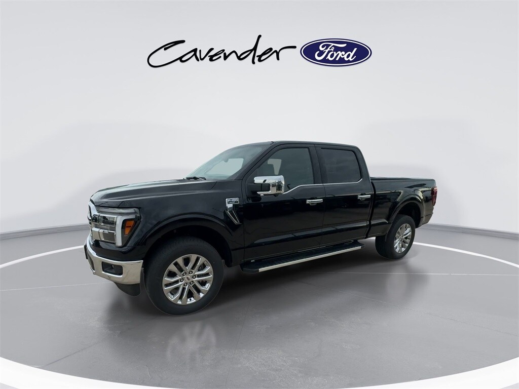 2025 Ford F-150 Lariat FX4 photo 4