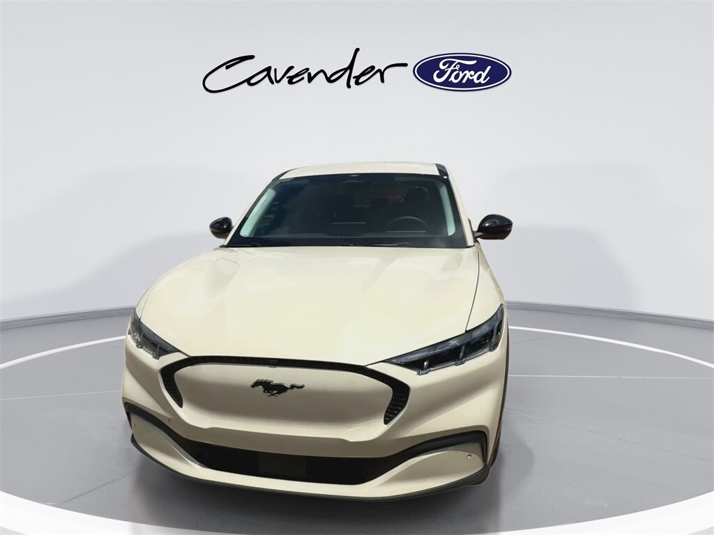 2025 Ford Mustang Mach-E Select photo 3