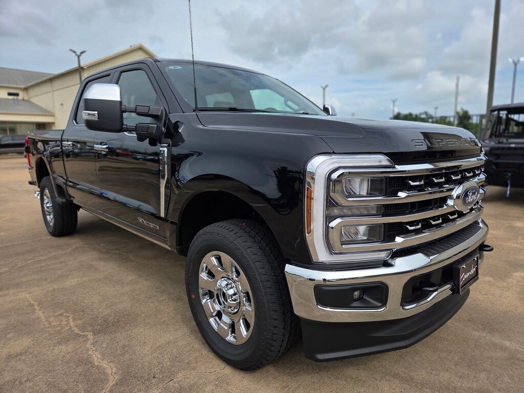 New 2026 Ford Super Duty F-250 Lariat FX4 Off Road Truck