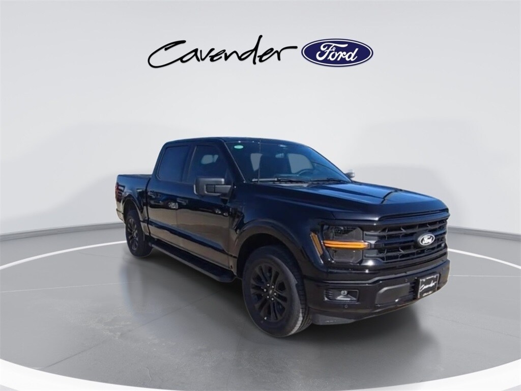 2025 Ford F-150 XLT photo 2