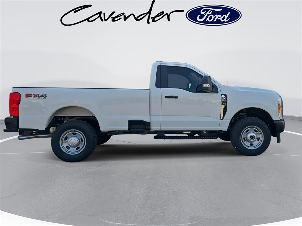 2026 Ford F-350 XL photo 3