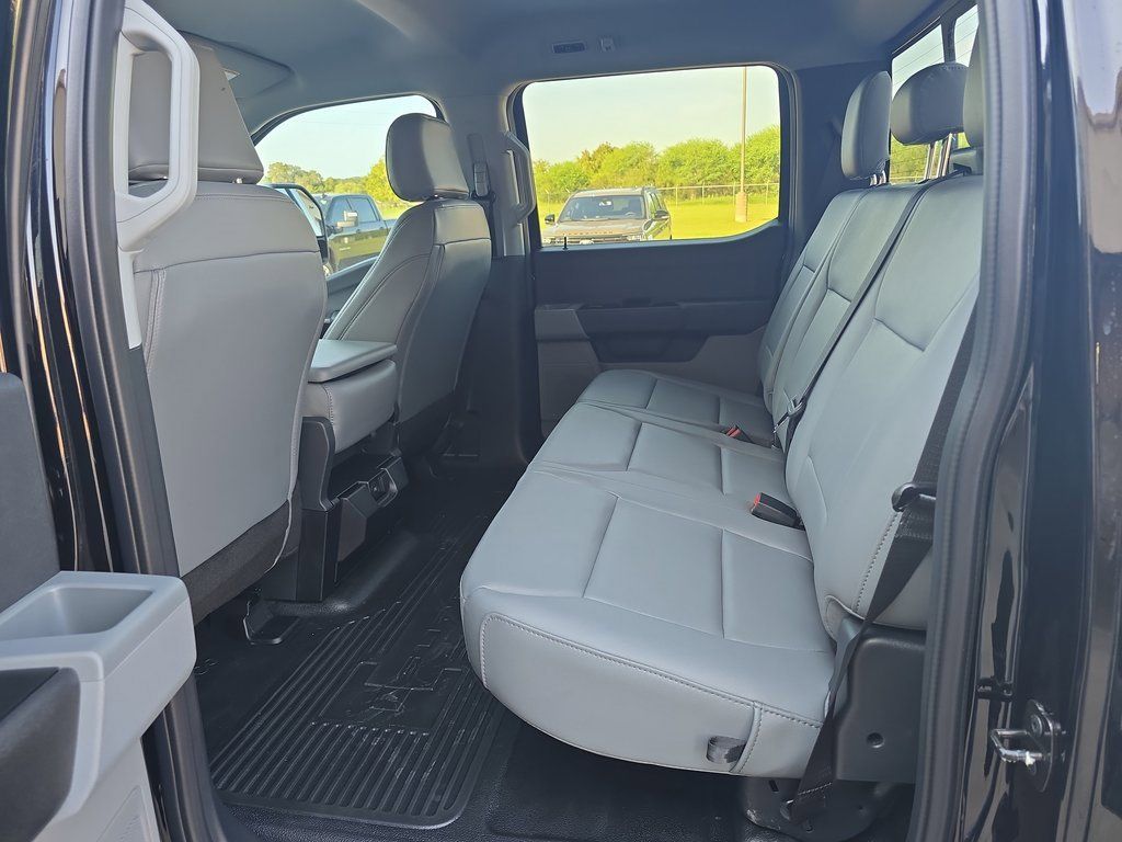 2026 Ford F-250 Super Duty XL - Photo 13