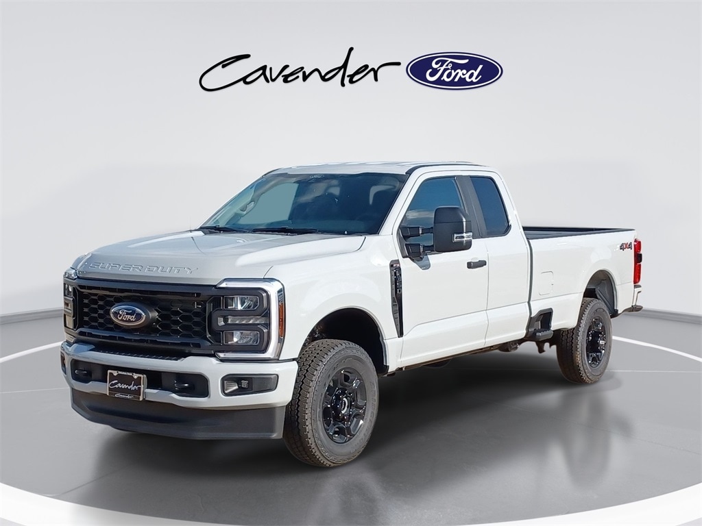 2025 Ford F-350 Super Duty XL's photo