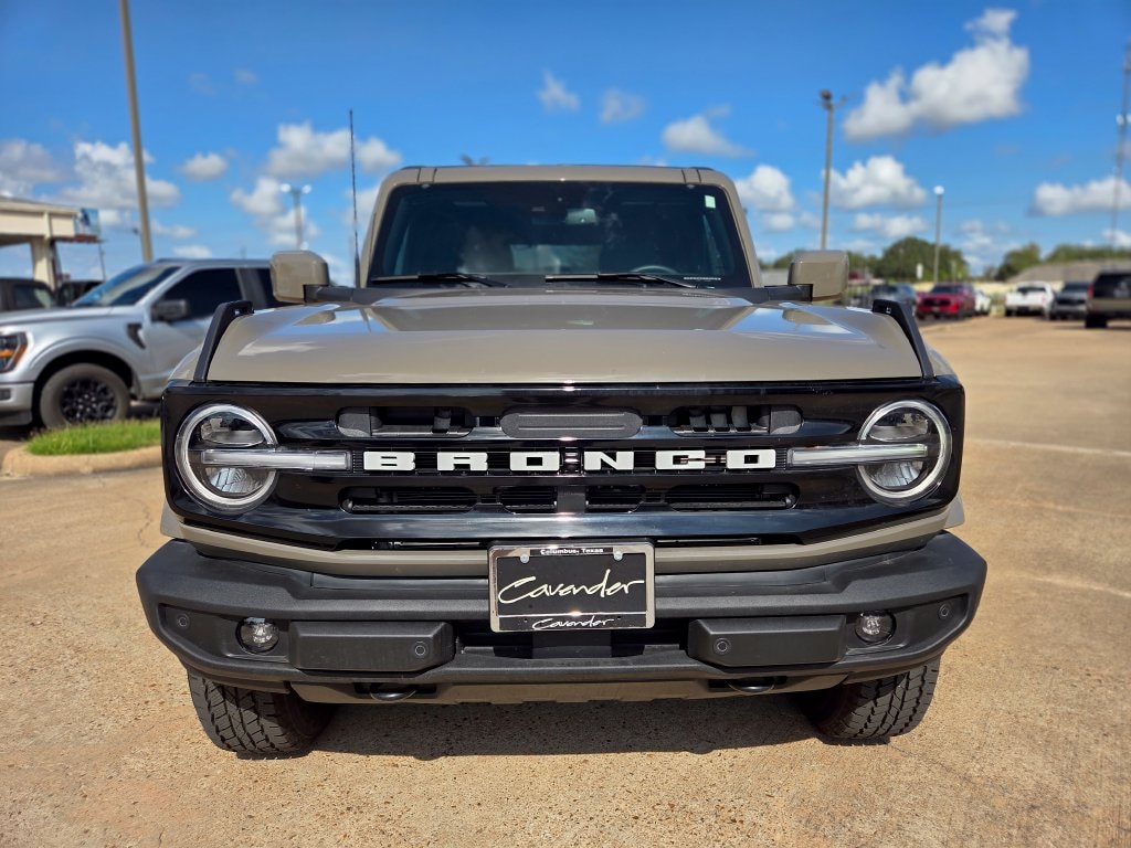 New 2026 Ford Bronco Outer Banks SUV