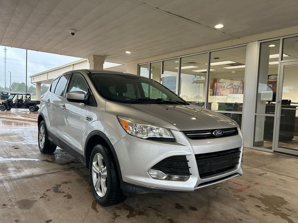 Used 2015 Ford Escape SE SUV