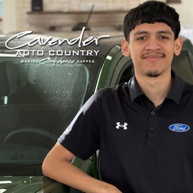 Staff member Alex Jimenez from 77f9e0244c18