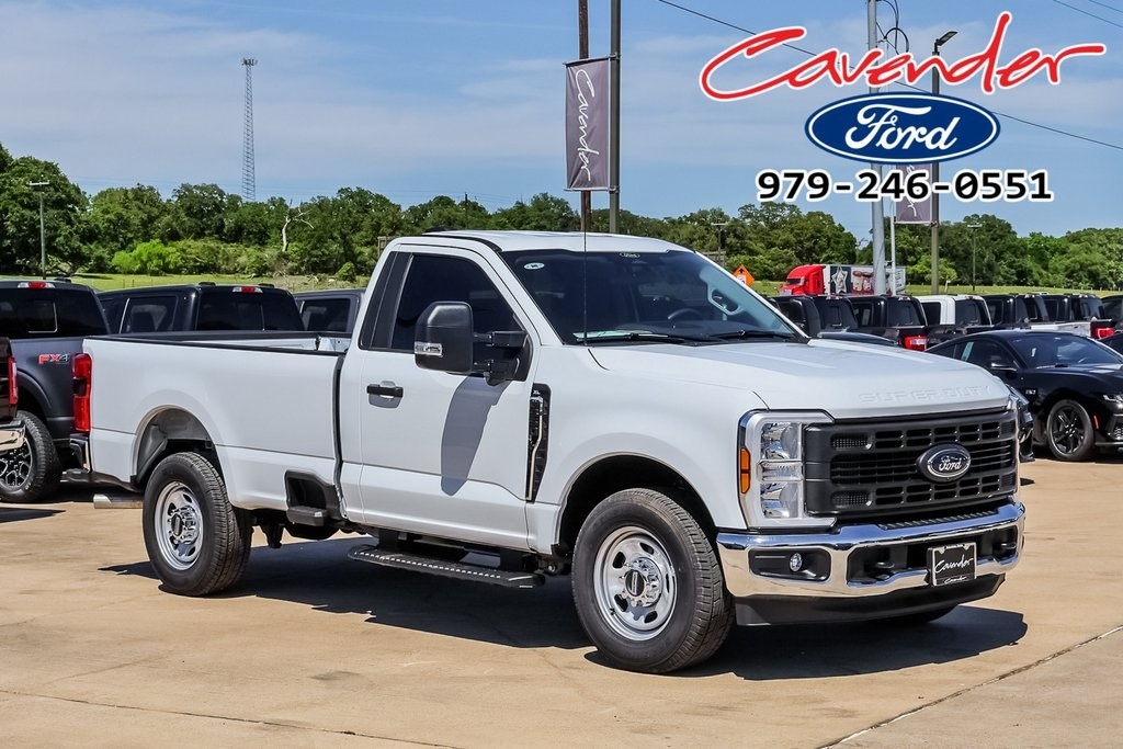 2024 Ford F-350 Super Duty XL's photo