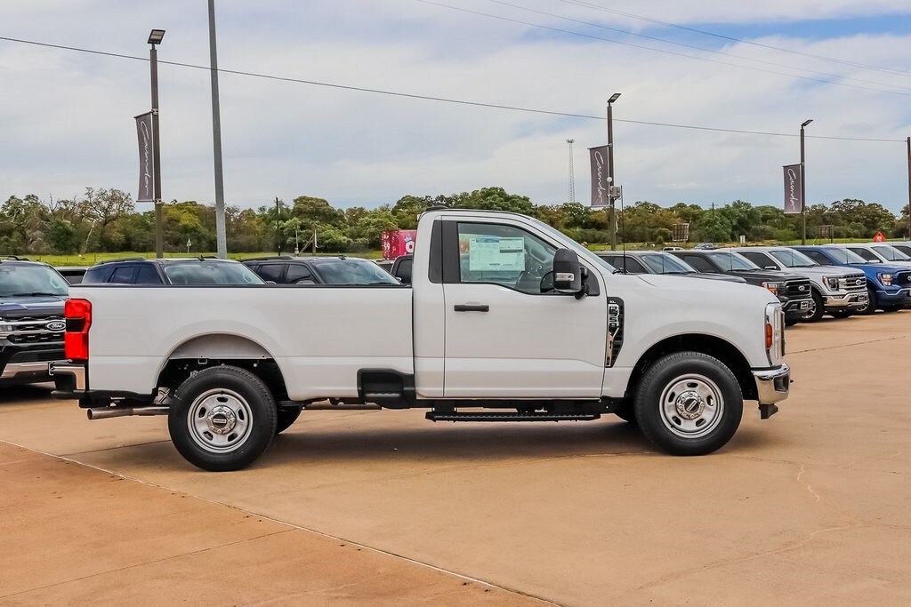 2024 Ford F-350 XL photo 2