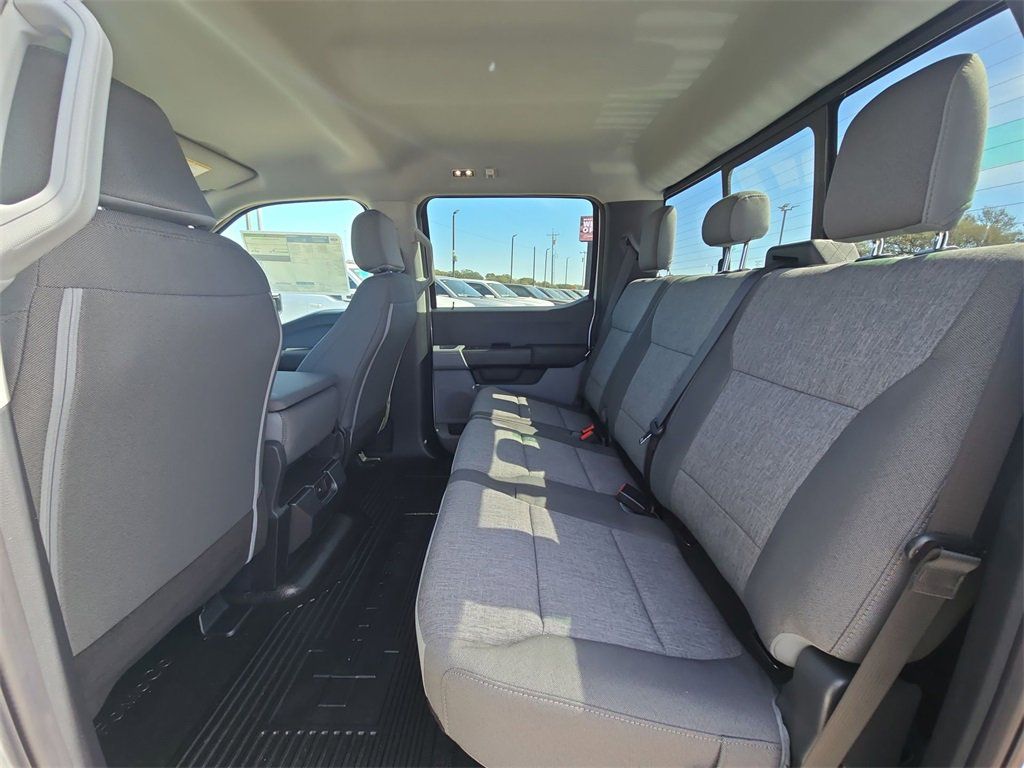 2025 Ford F-350 Super Duty XL - Photo 17