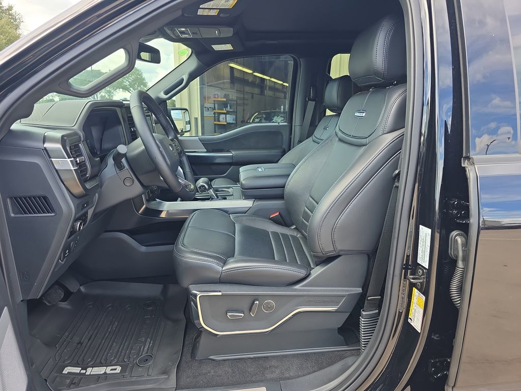 2025 Ford F-150 Platinum - Photo 14