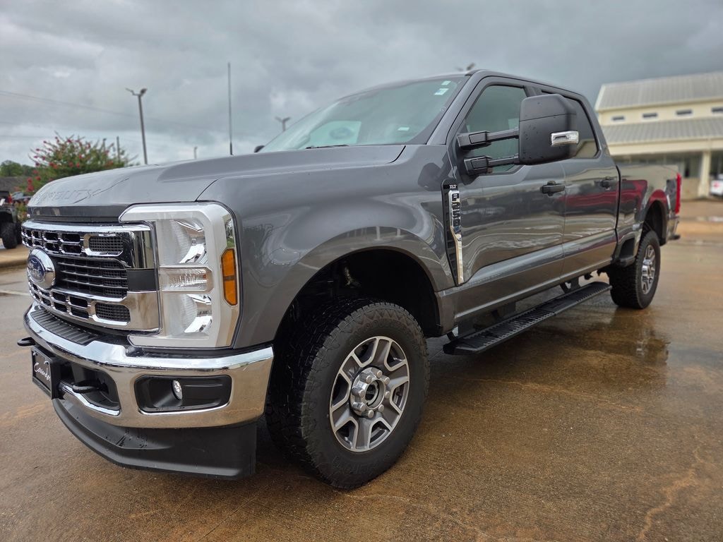 Used 2025 Ford F-250 XLT Truck