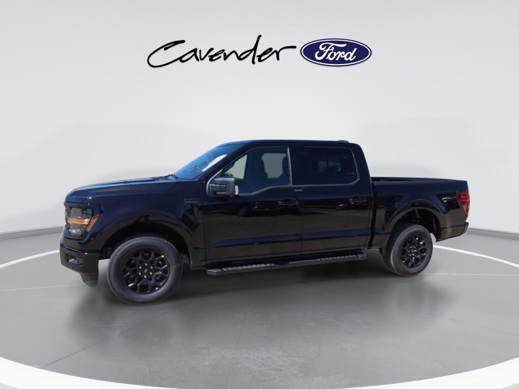 2025 Ford F-150 XLT photo 4