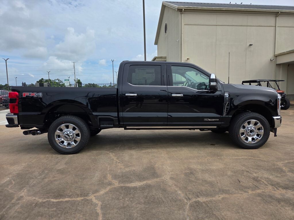 New 2026 Ford Super Duty F-250 Lariat FX4 Off Road Truck