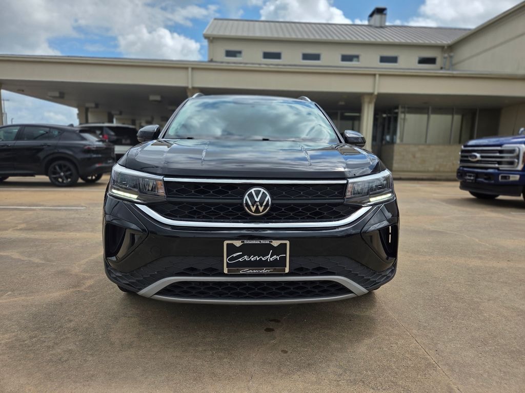 Used 2022 Volkswagen Taos 1.5T SE SUV