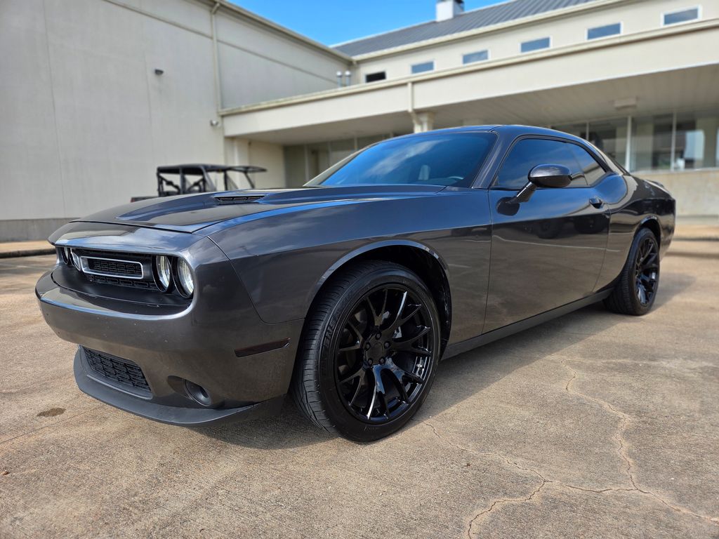 2023 Dodge Challenger SXT Auto's photo
