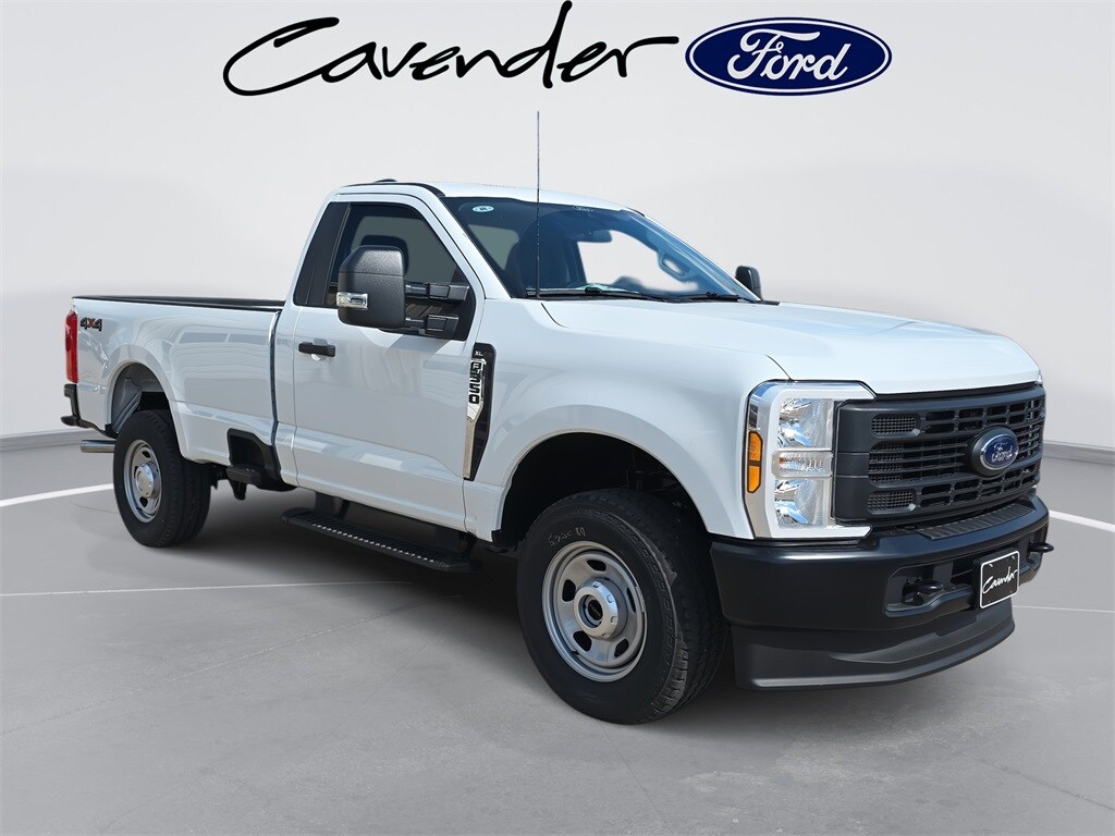 2026 Ford F-350 XL photo 4