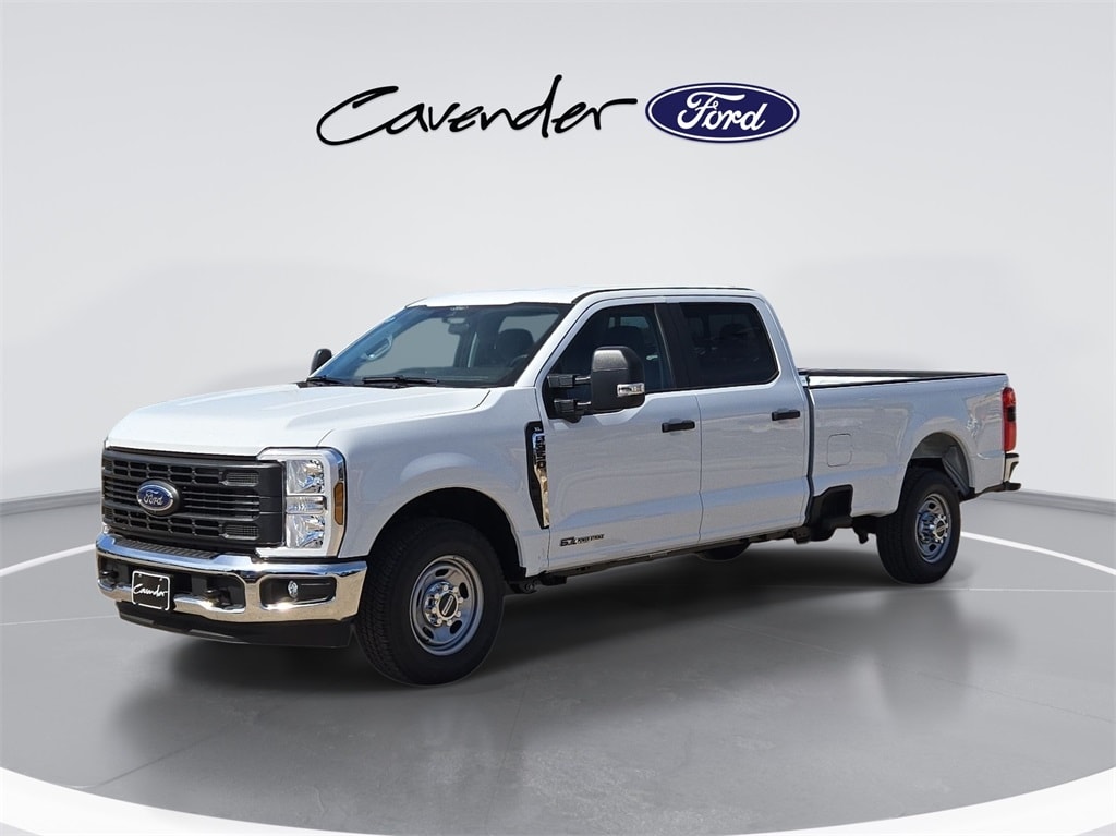 2025 Ford F-350 Super Duty XL's photo