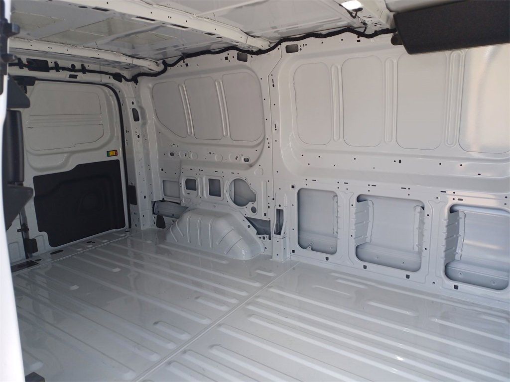 2025 Ford Transit Van Base - Photo 18