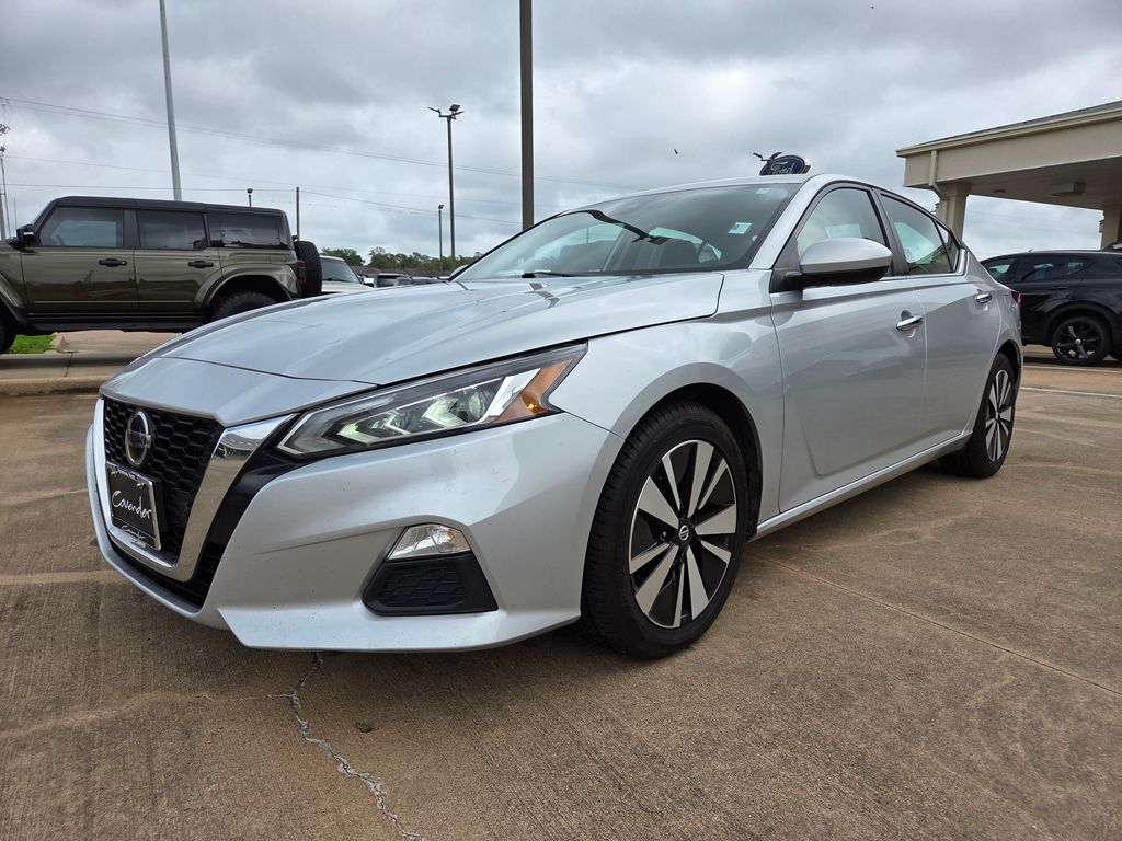 2022 Nissan Altima SV