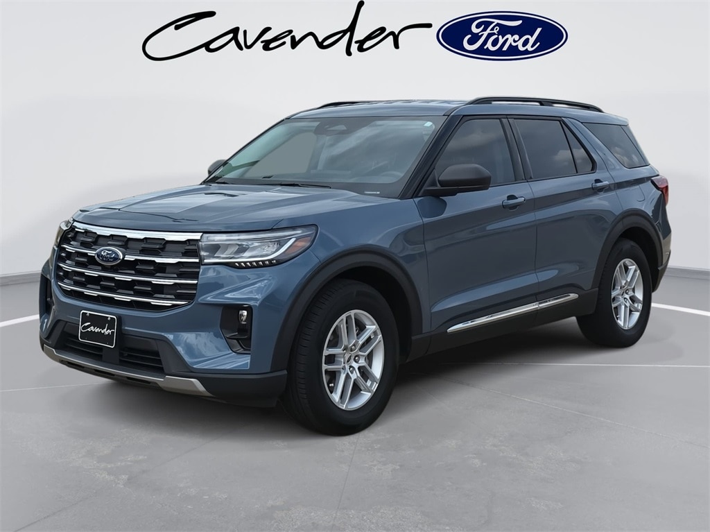 2025 Ford Explorer Active's photo