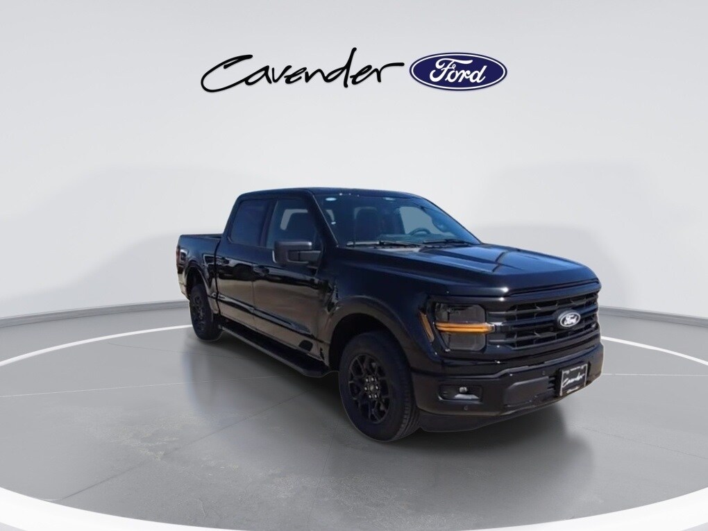2025 Ford F-150 XLT photo 2