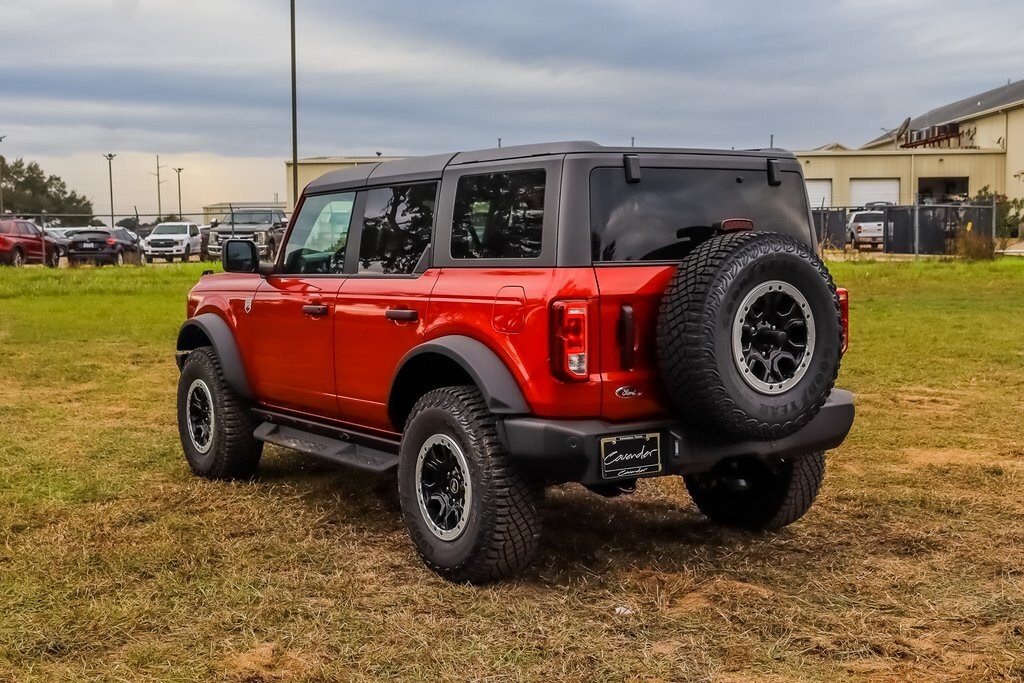2024 Ford Bronco Big Bend photo 3