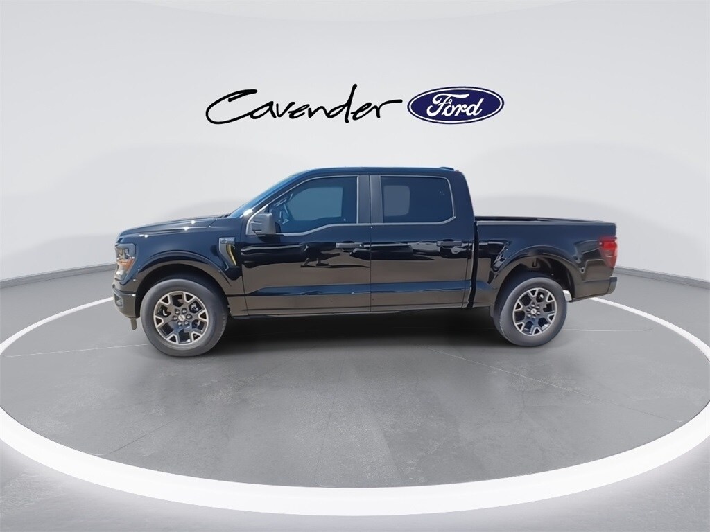 2025 Ford F-150 STX photo 4