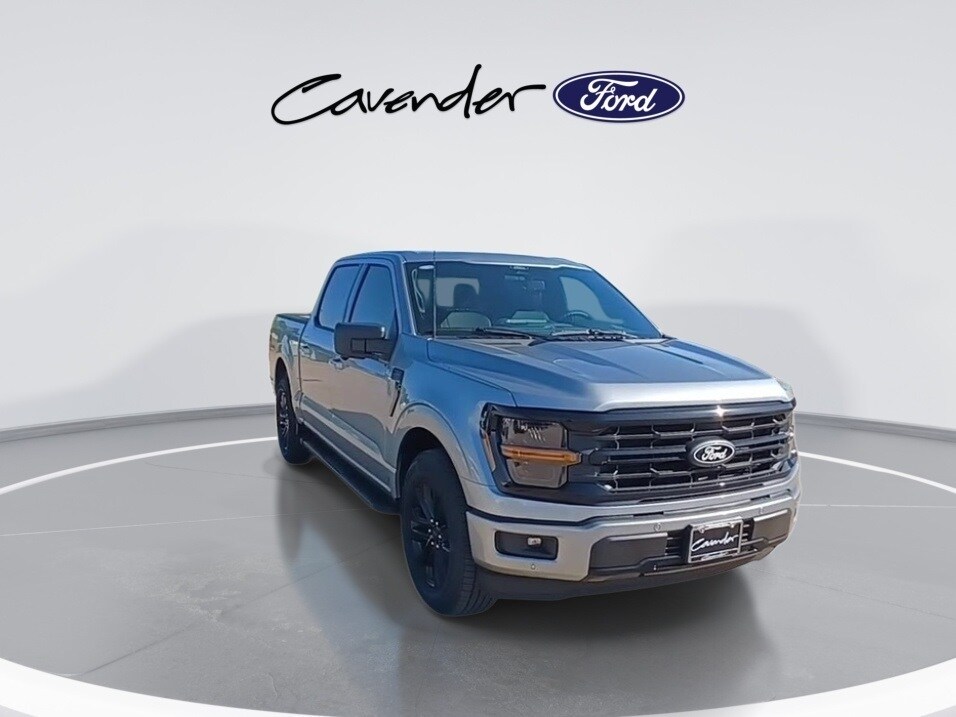 2025 Ford F-150 XLT photo 2