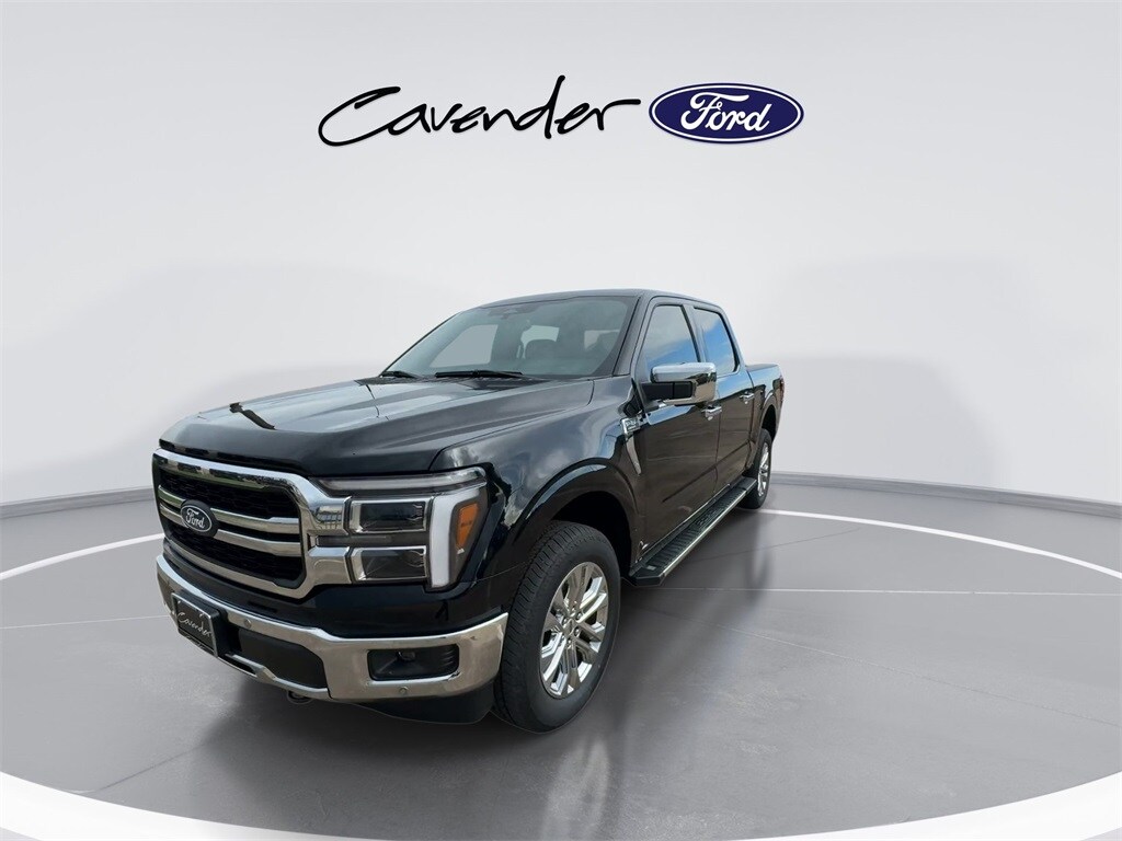 2025 Ford F-150 Lariat FX4 photo 4