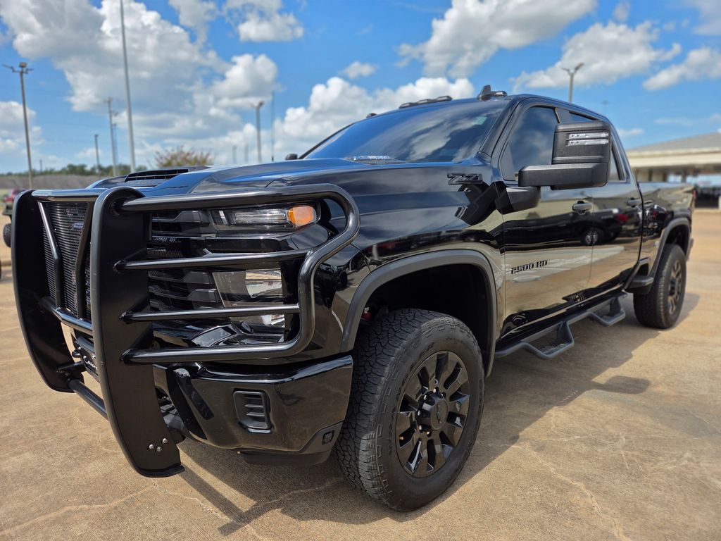2024 Chevrolet Silverado 2500HD Custom Crew Cab 4WD