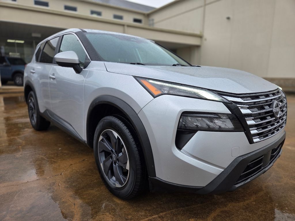 Used 2025 Nissan Rogue SV SUV