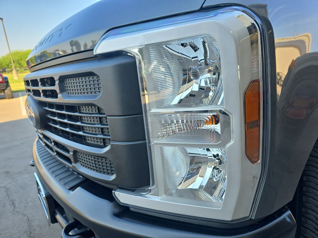 2026 Ford F-350 Super Duty XL - Photo 26