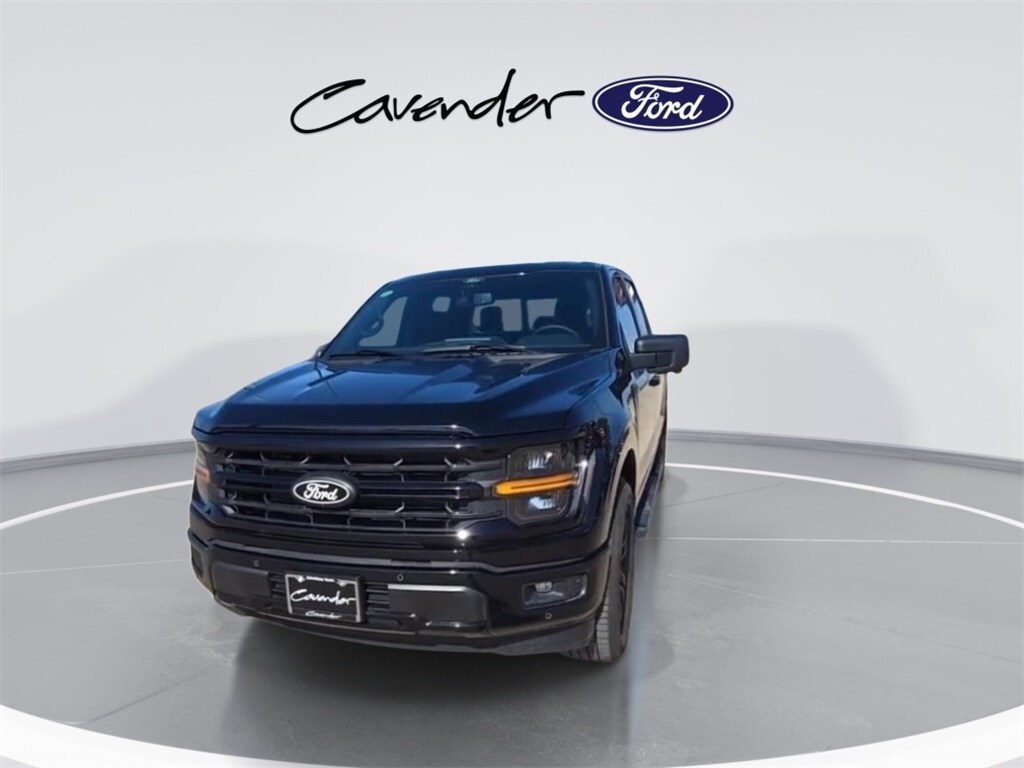 2025 Ford F-150 XLT photo 3