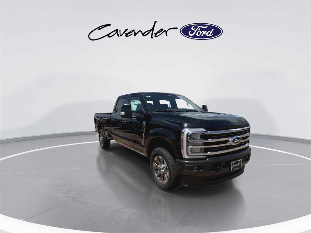 2025 Ford F-350 King Ranch photo 2