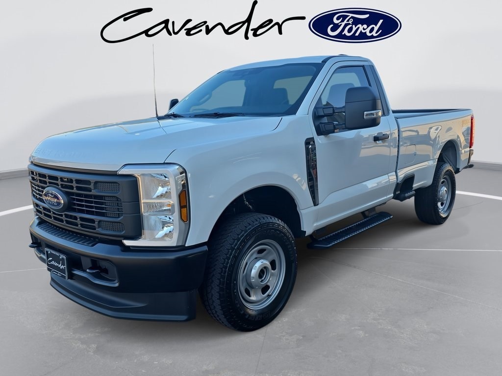 2026 Ford F-350 Super Duty XL's photo
