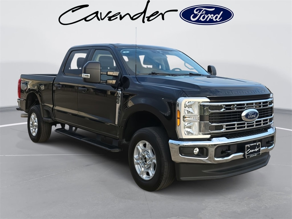 Used 2025 Ford F-250 XLT Truck