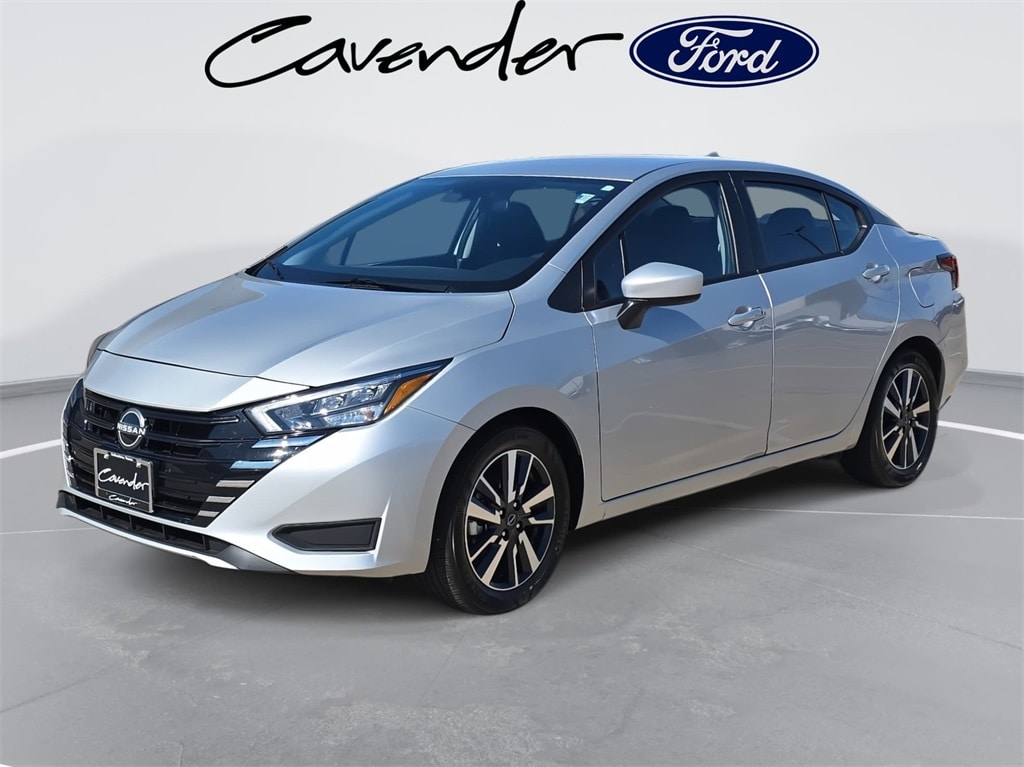 2025 Nissan Versa Sedan SV