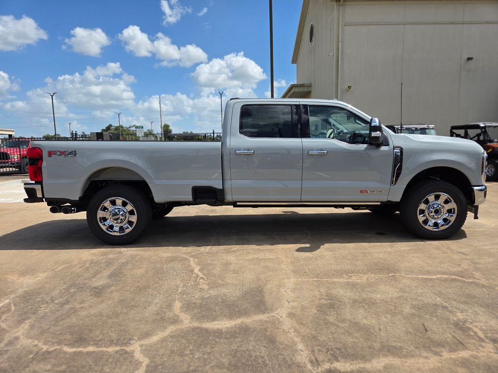 New 2026 Ford Super Duty F-350 Lariat Ultimate FX4 Off Road Truck
