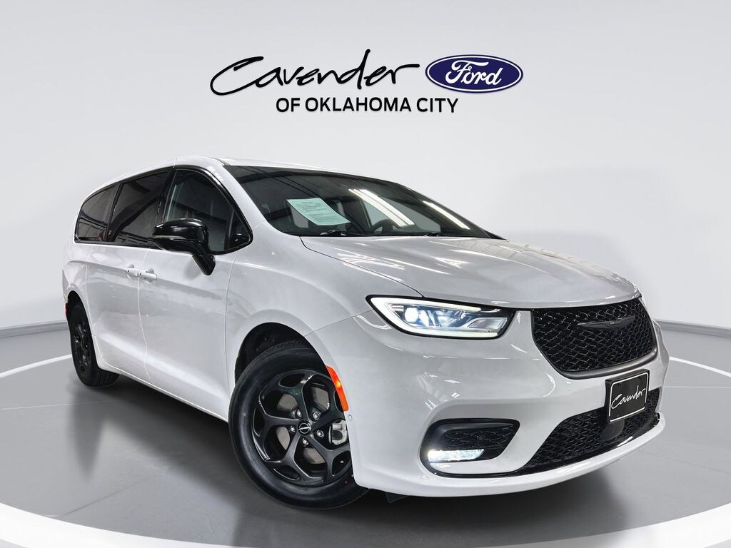 Used 2024 Chrysler Pacifica Hybrid Select Minivan/Van