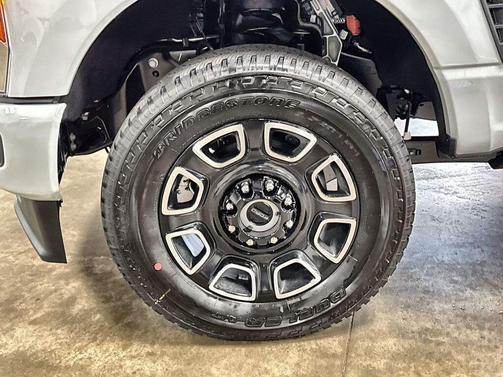 Certified 2026 Ford F-250SD Platinum FX4 Off Road Truck