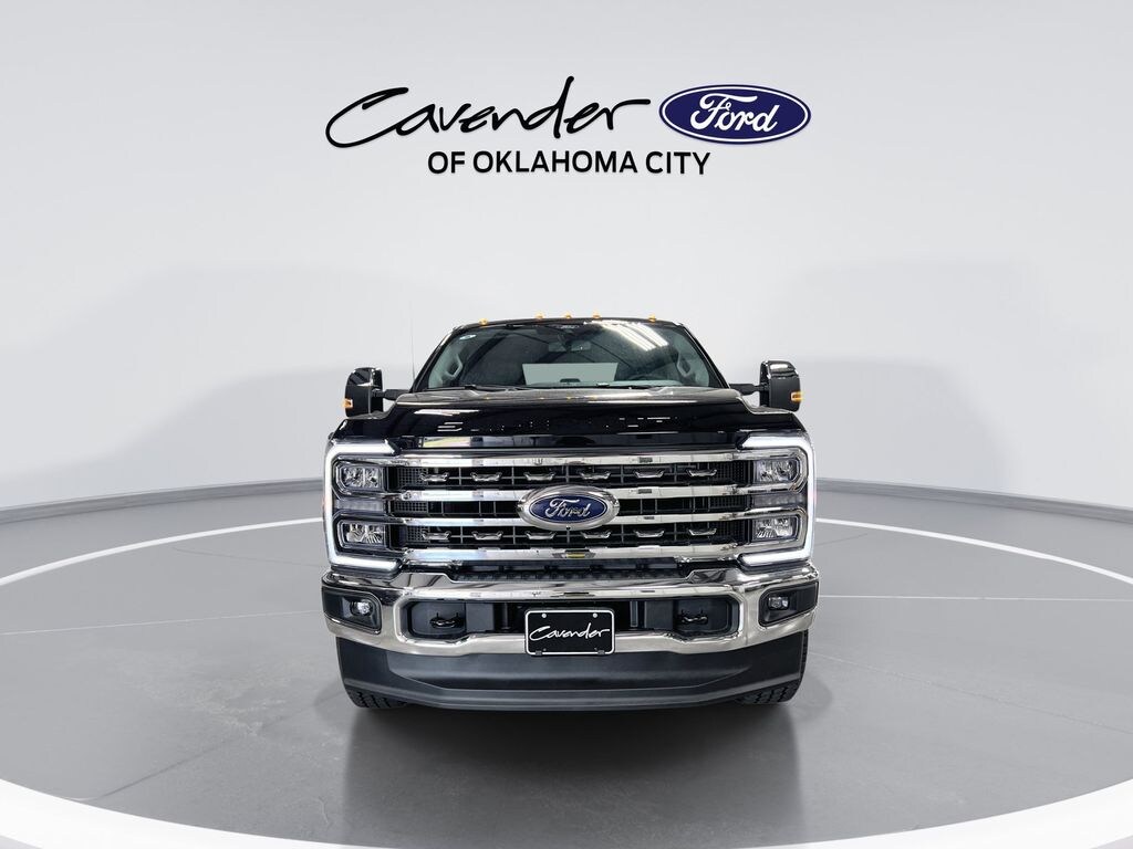 New 2026 Ford F-250SD Lariat Truck Crew Cab