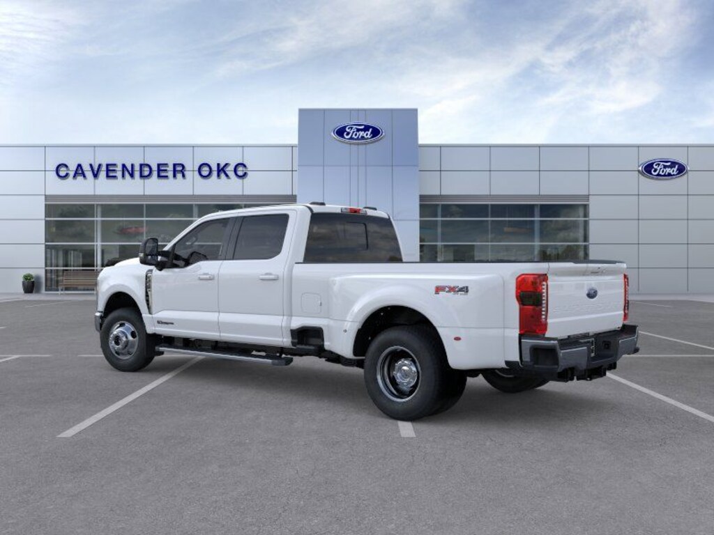 New 2026 Ford F-350SD Lariat Truck Crew Cab