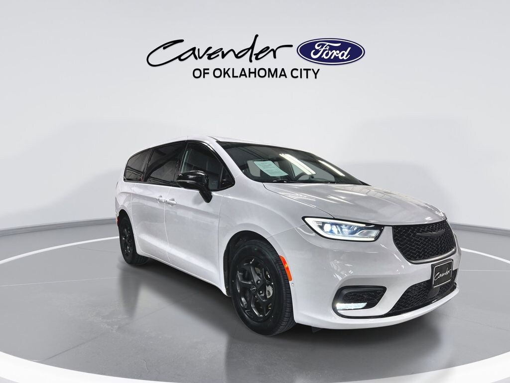 Used 2024 Chrysler Pacifica Hybrid Select Minivan/Van