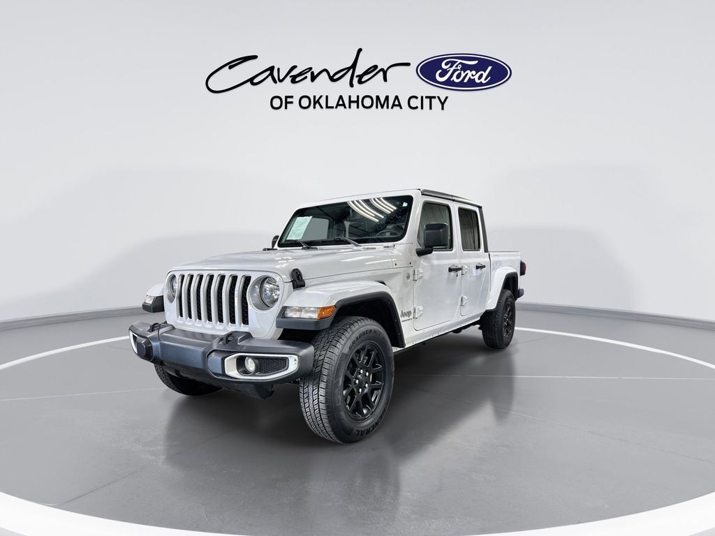 Used 2023 Jeep Gladiator Overland Truck