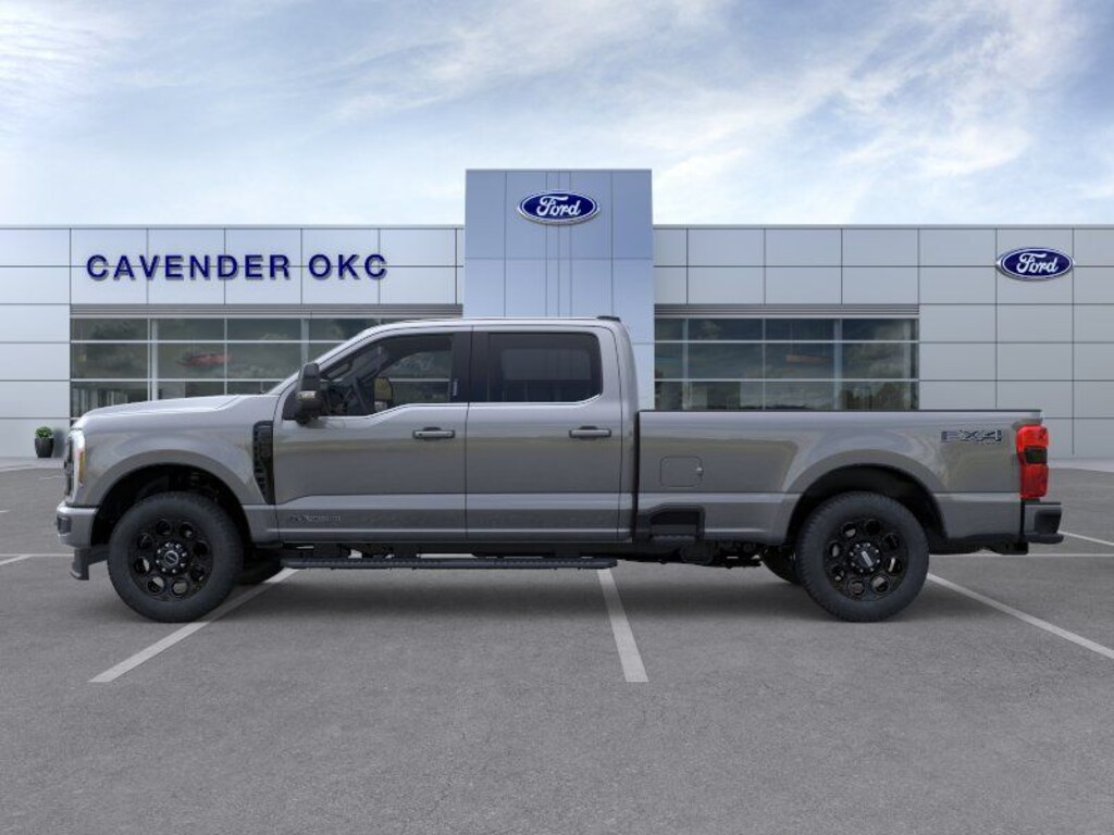 New 2026 Ford F-350SD Lariat Truck Crew Cab